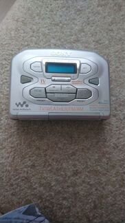 Кассетный плейер Sony Walkman WM-FX494
