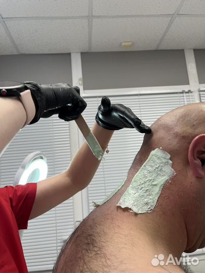 Мужское бикини глубокое депиляция