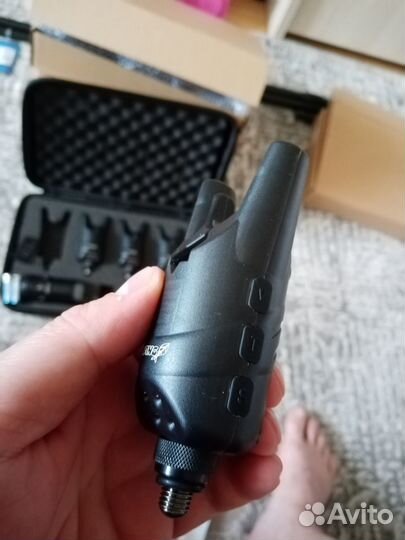 Набор сигнализаторов поклевки 4+1 Yang+ свингеры