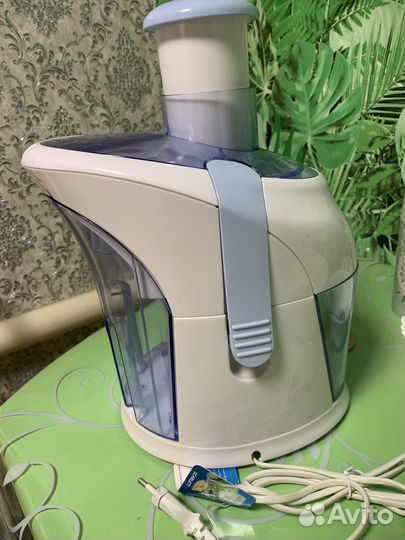 Соковыжималка,новая