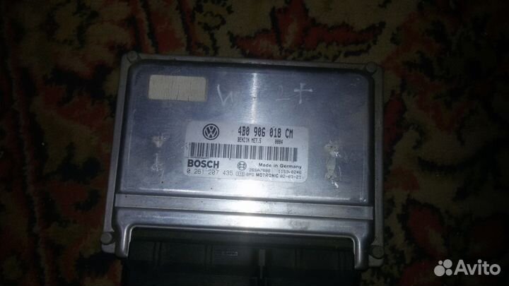 4B0906018CM блок управления двигателем Volkswagen