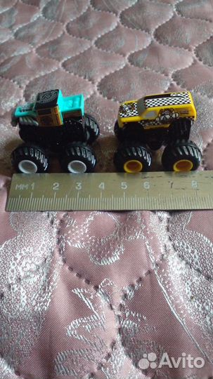 Hot wheels монстр трак