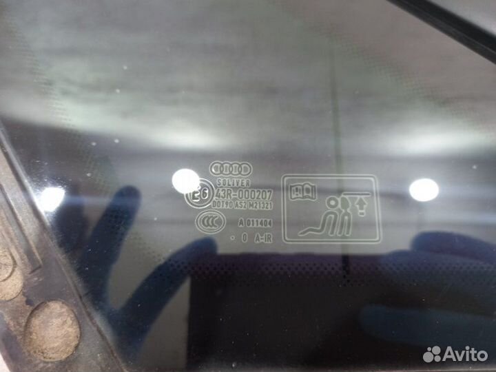 Форточка задняя левая Audi A8 D4 4.2 FSI 2012