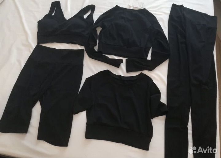 Спортивный костюм женский