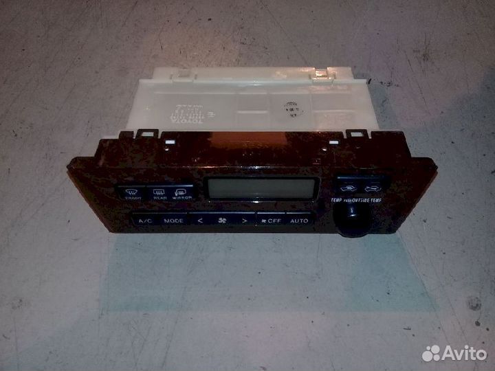 Блок управления климат-контролем Toyota Windom MCV