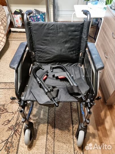 Инвалидная коляска новая
