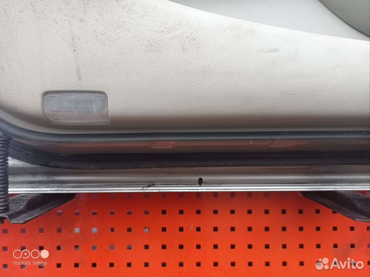 Дверь левая передняя Toyota Camry v 40