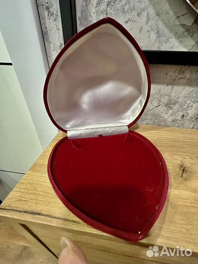 Подарочный футляр