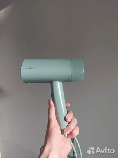 Отпариватель для одежды Philips STH3010