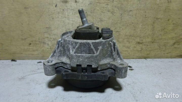 Подушка двс N47D20D правая BMW F20 F21 F30