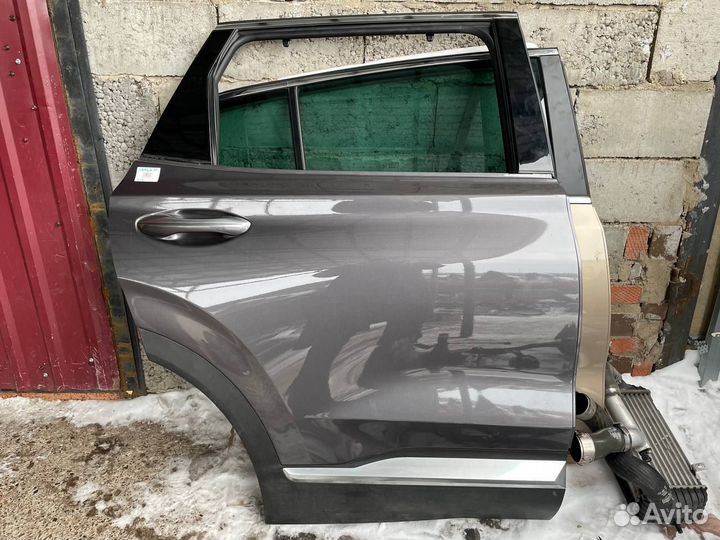 Задняя правая дверь Хендай Санта Фе 4 TM