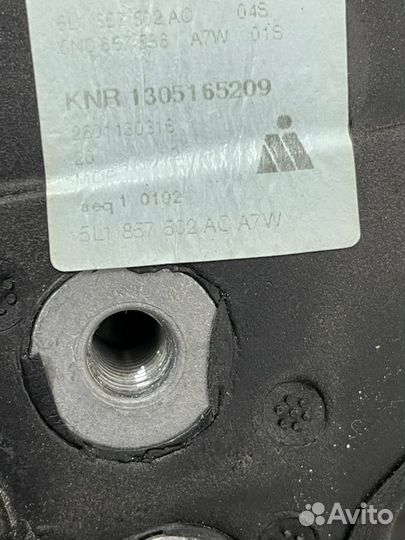 Зеркало заднего вида боковое правое Skoda Yeti 1.2