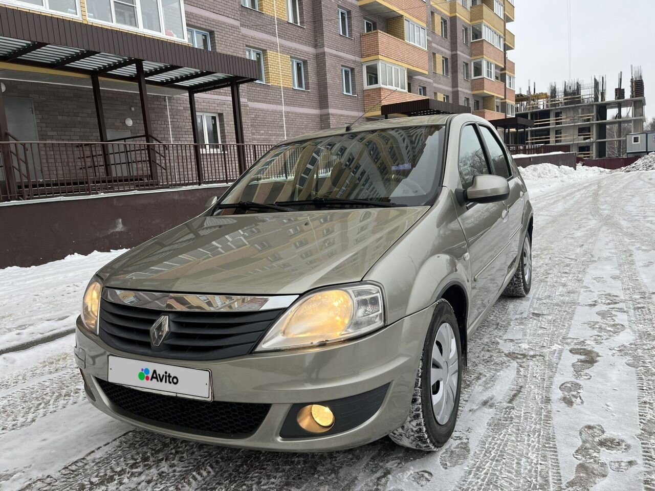 Renault Logan: фото владельца