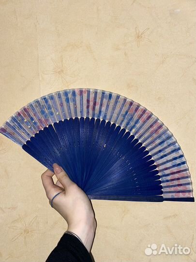 Веер деревянный тканьевый