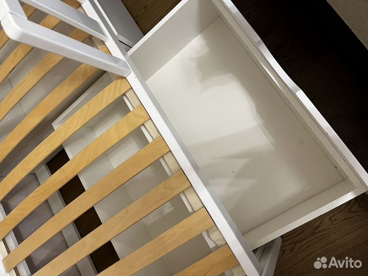 Детская кроватка домик из массива бука BabyLodge