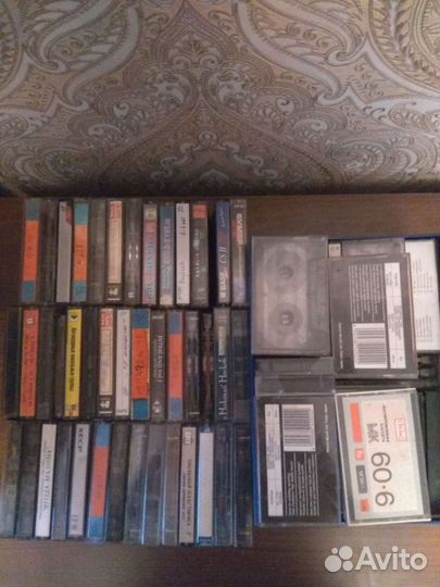 Аудиокассеты с записью