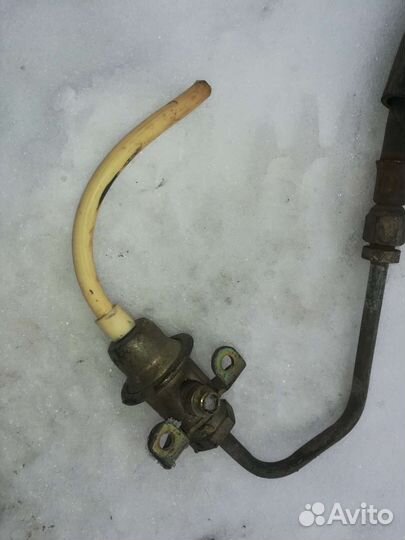 Шланг трубка топливная Нива Шевроле