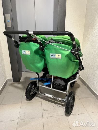 Коляска для двойни