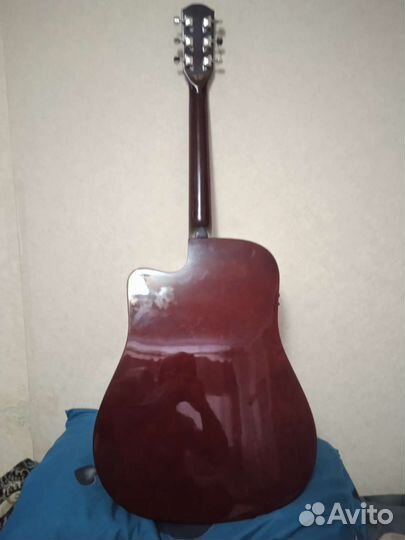 Электро акустическая гитара
