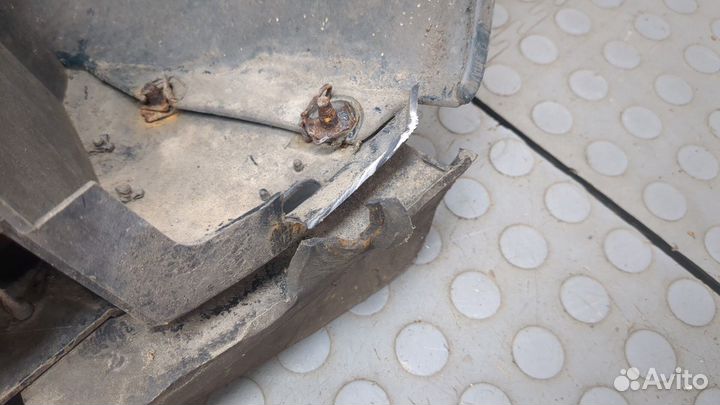 Фара противотуманная Jaguar S-type, 2004