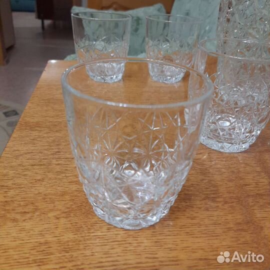 Штоф и стаканы