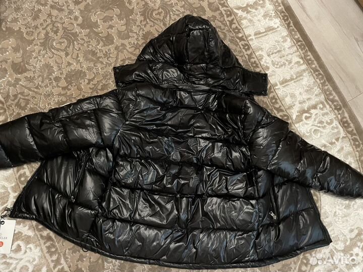 Зимня куртка,пуховик moncler