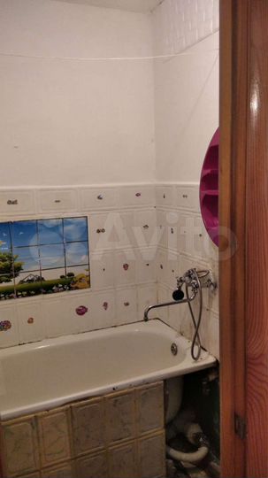 3-к. квартира, 58 м², 1/3 эт.