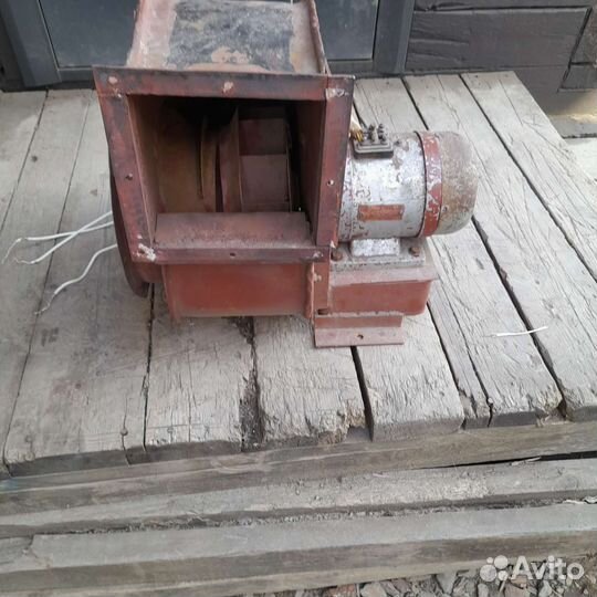 Вытяжка улитка