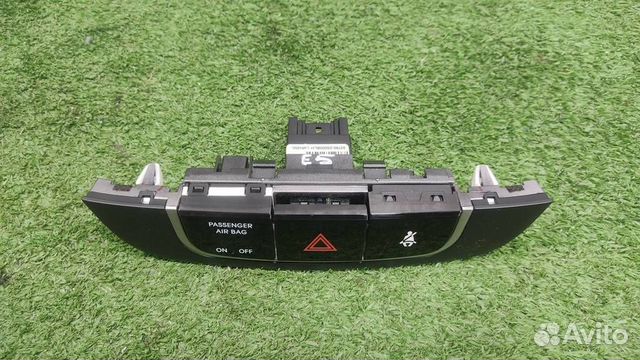 Кнопка аварийной сигнализации Hyundai IX35 2011