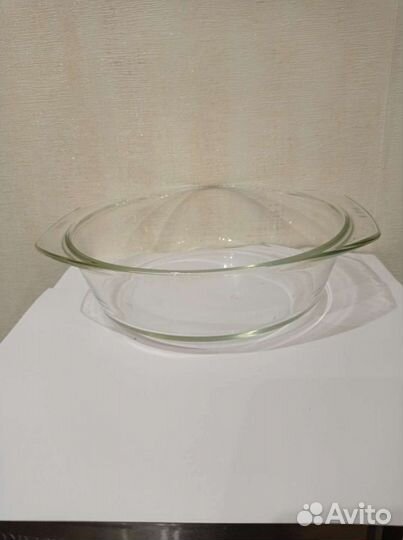 Стеклянная кастрюля