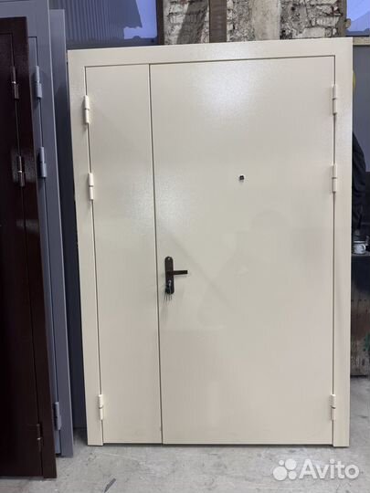 Дверь входная тамбурная