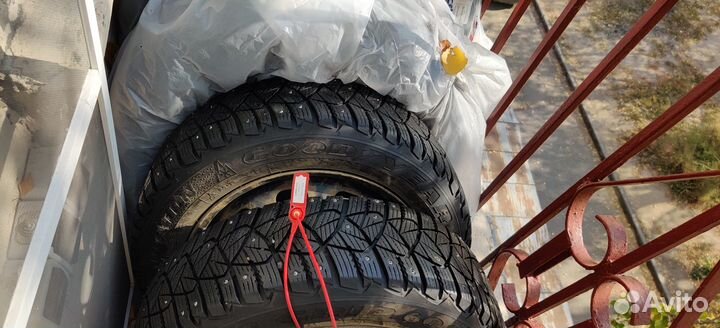 Комплект зимних колес r15