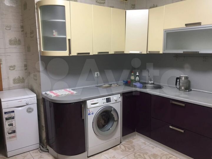 2-к. квартира, 71,5 м², 4/10 эт.