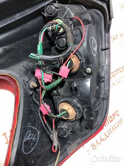 Фонарь задний правый Nissan Juke хэтчбек MR16DT