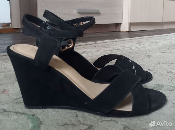 Босоножки женские 37 размер