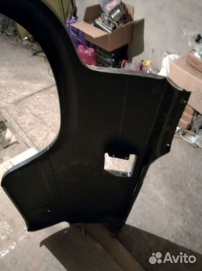 Задние крылья