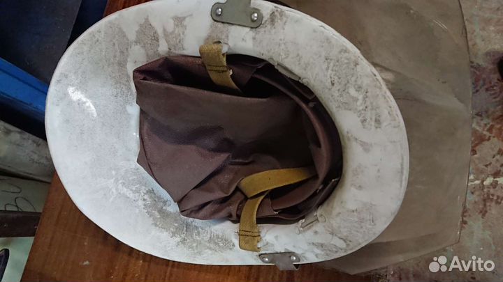 Каска пожарника