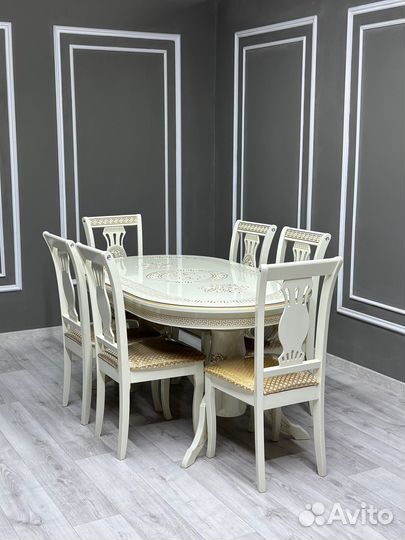 Комплект стол и стулья