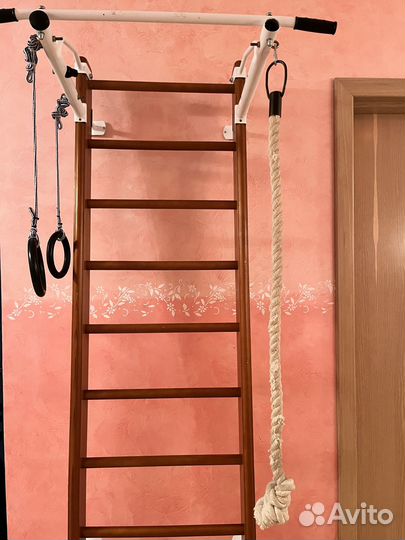 Шведская стенка с турником и кольцами