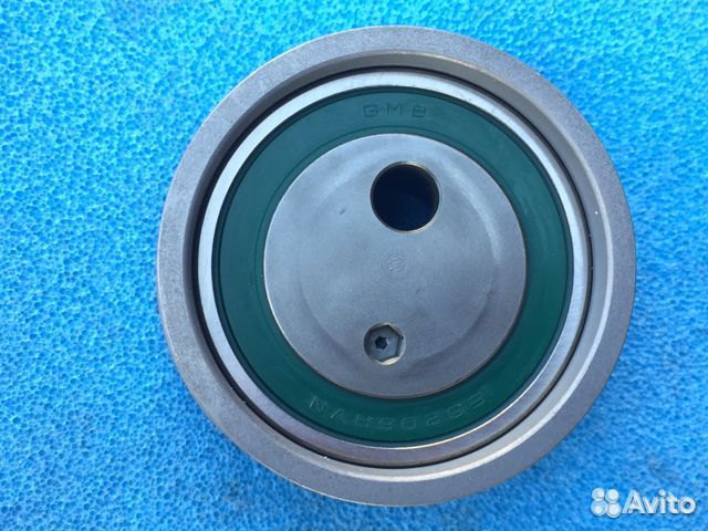 Hyundai Tucson 2004-2010г ролик-натяжитель ремня