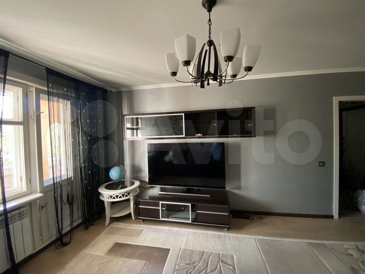 2-к. квартира, 52 м², 3/9 эт.