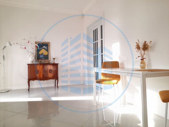 Дом 221,2 м² на участке 8,6 сот.