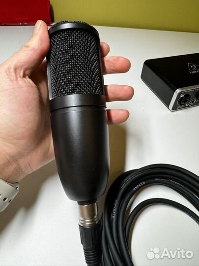 Микрофон AKG P120