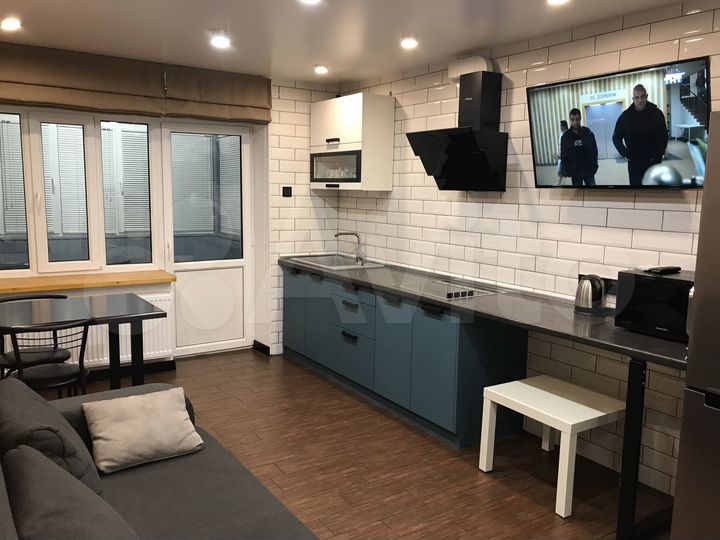 1-к. квартира, 43 м², 1/3 эт.