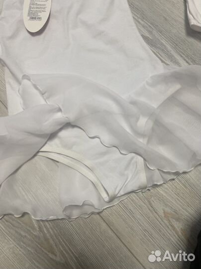 Купальник спортивный новый 128