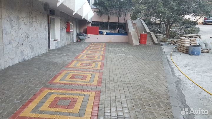 Укладка тротуарной плитки по Крыму