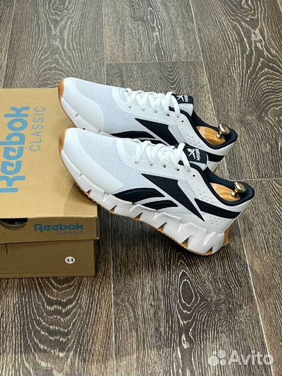 Кроссовки белые чёрные Reebok унисекс