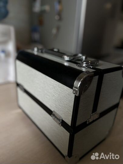 Чемодан для косметки, бьюти кейс