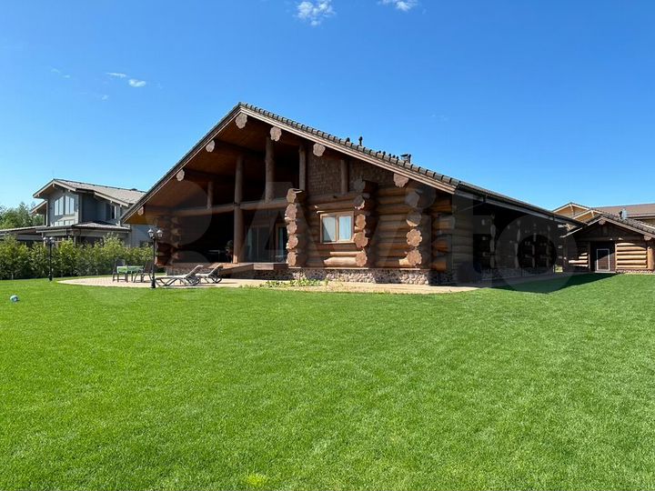 Дом 330 м² на участке 24 сот.