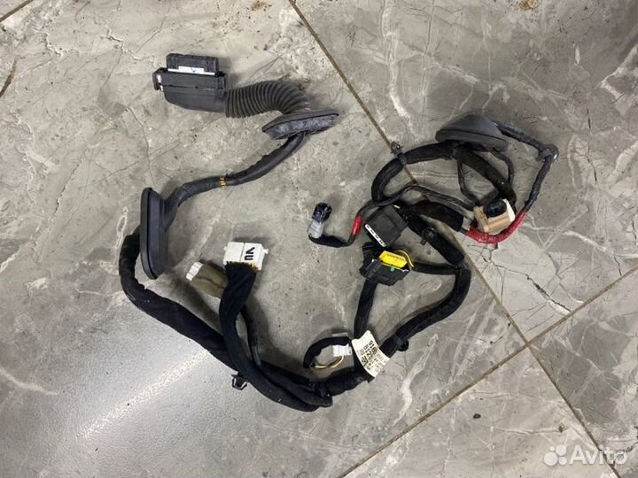Проводка двери передняя левая Hyundai Genesis G80